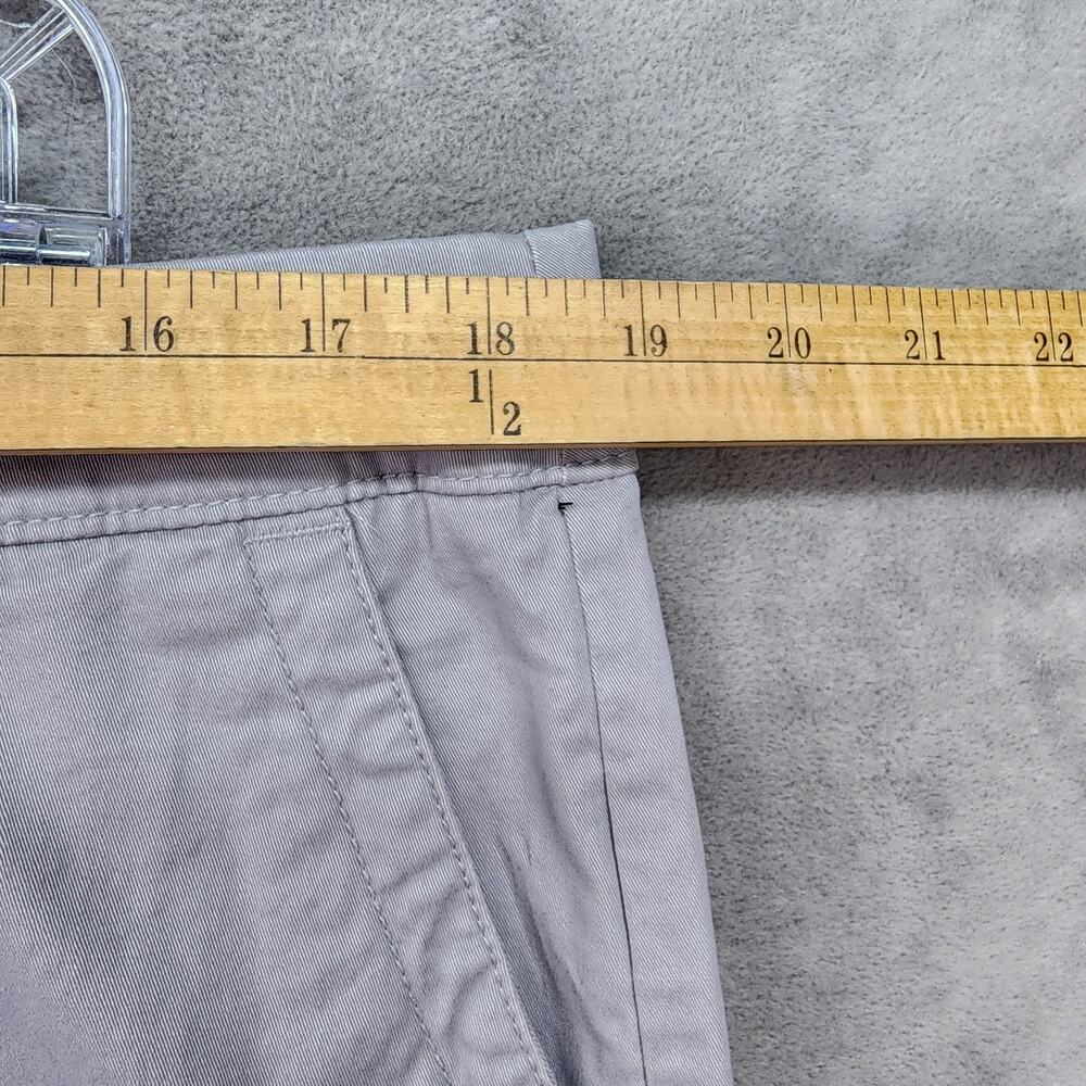 NWT Liz Claiborne Bermuda Shorts Womens 16 Gray Stretch Mid Rise Pockets - Picture 12 of 14